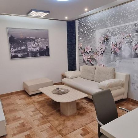 Apartman Croatea Загреб Екстериор снимка